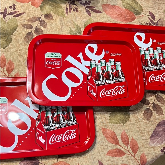 Coca-Cola Red and White Tray with Bottle Design - Picture 2 of 4